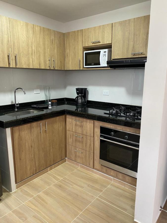 Apartamento con estacionamiento Buga Exterior foto