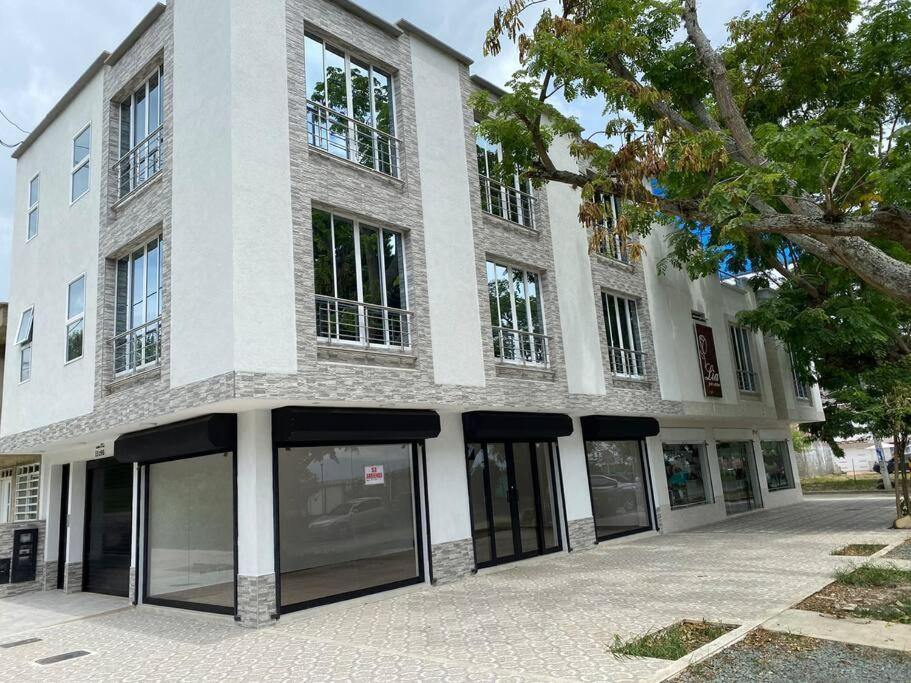 Apartamento con estacionamiento Buga Exterior foto