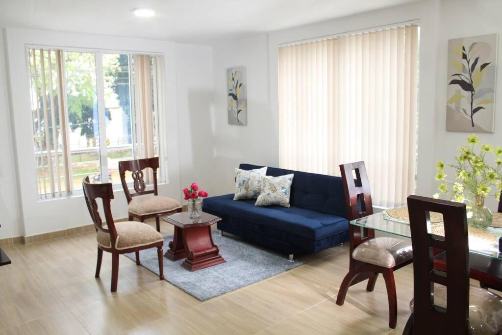 Apartamento con estacionamiento Buga Exterior foto