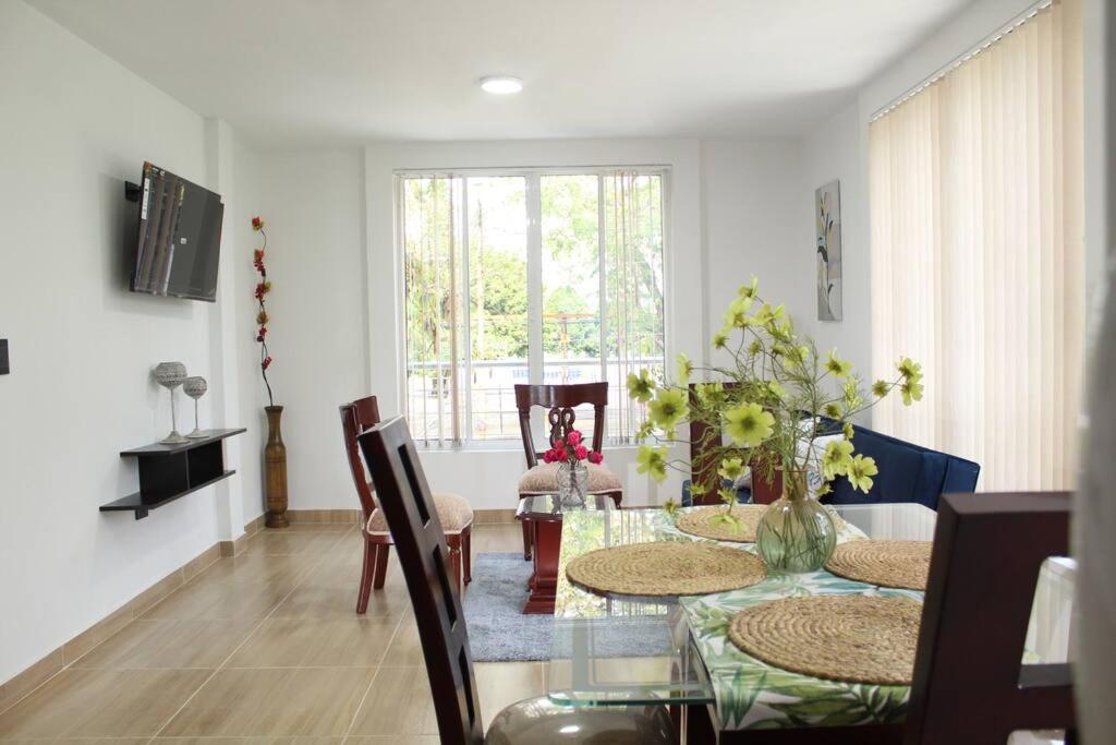 Apartamento con estacionamiento Buga Exterior foto